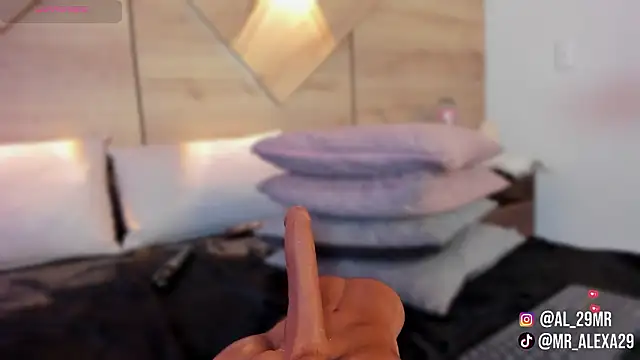 sussan_fox_ - Sussan_fox_'s free webcam - UK Sex Cams