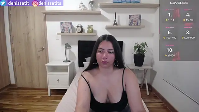 DenisseTits webcam