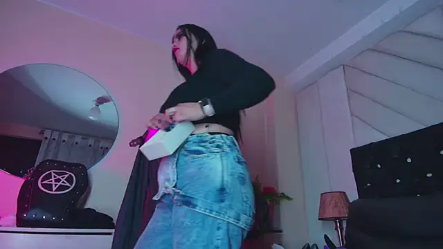 scaarlett_prince - Scaarlett_prince's free webcam - UK Sex Cams