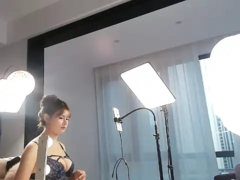 美女zizi-2026在线直播