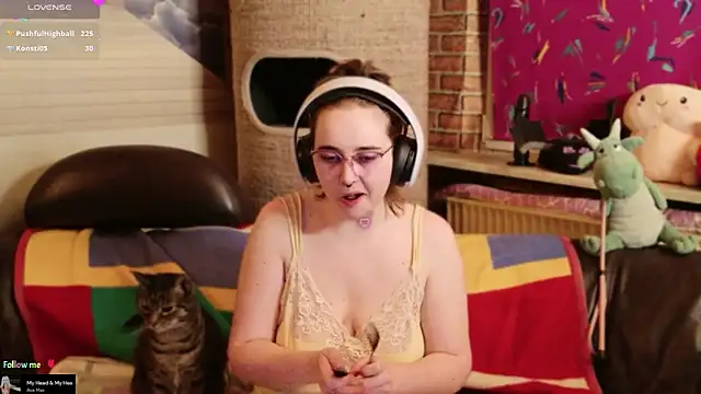 GamerGirl_Eve webcam