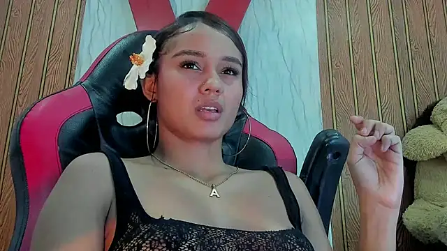 MarianaManzur webcam