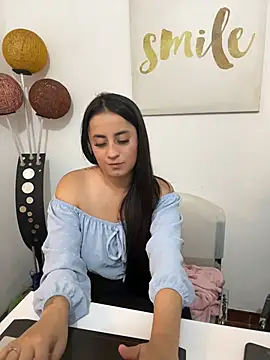 Antonella_Julieta webcam