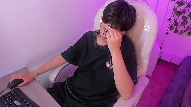 Nathaly_ds webcam stripchat model stream image