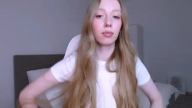 Luna_insniity webcam