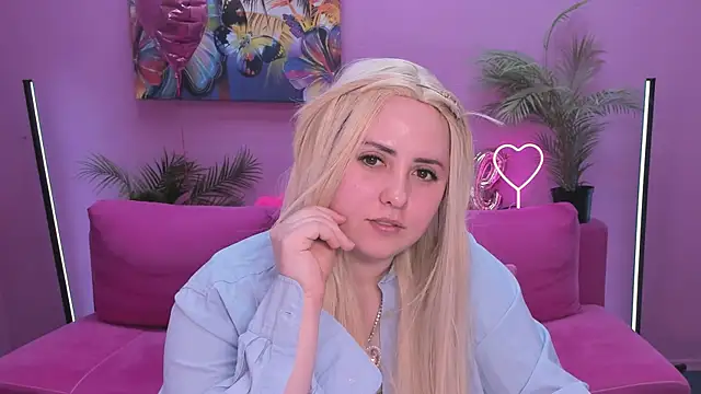 Hennessy_bunny webcam