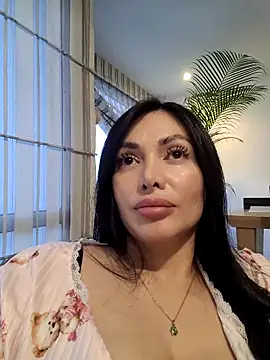 _monicab (F young) - Show boobs