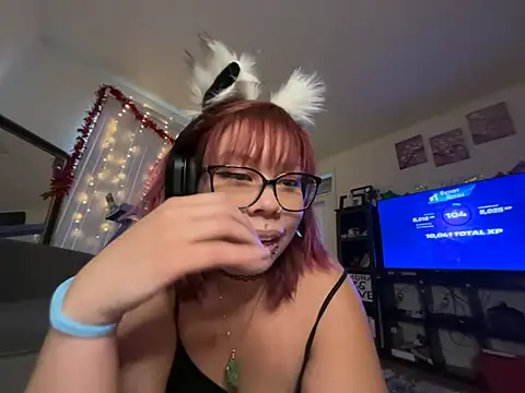 moan4mona (F young) - Wink 4 daddy😉🍑