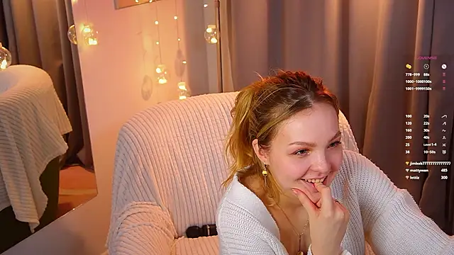 stay_with_alice webcam