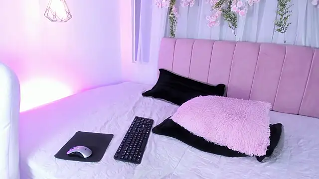 nicky_bonny18 webcam