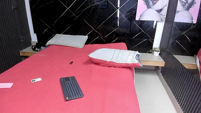 charlotte_megann - Charlotte_megann's free webcam - UK Sex Cams