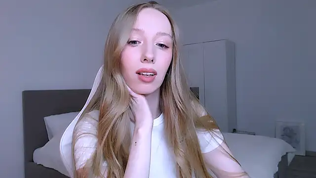 Luna_insniity webcam