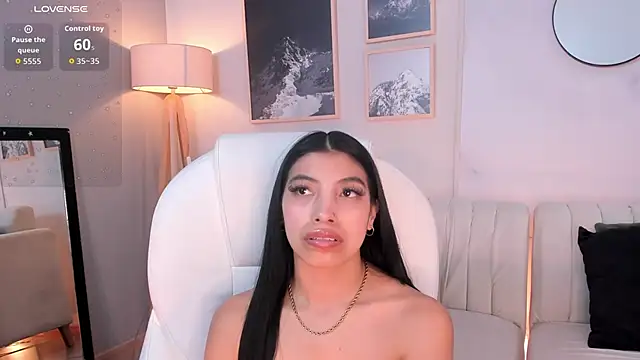 tiffany_low - Tiffany_Low's free webcam - UK Sex Cams