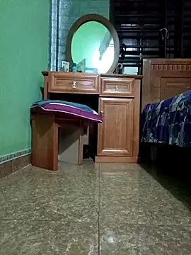 SexyQueen99 live sex cam