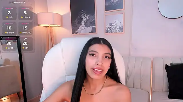 Tiffany_Low webcam