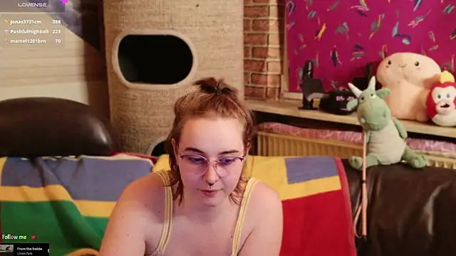 GamerGirl_Eve webcam