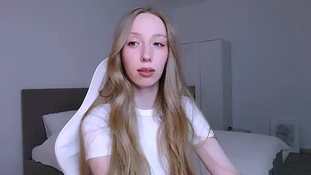 Luna_insniity webcam