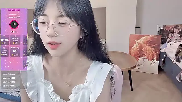 美女-ruoruo-在线直播