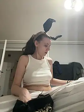 bunnythetailor webcam