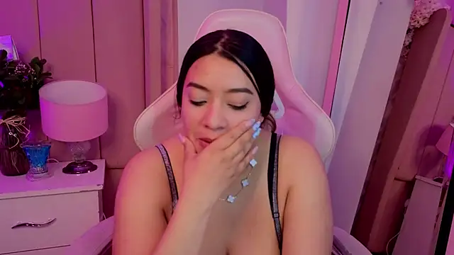 MollyBigBoobs12 webcam