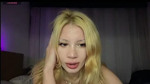 qualitybab (F young) - show ass