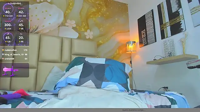 NahomiWalker_ webcam