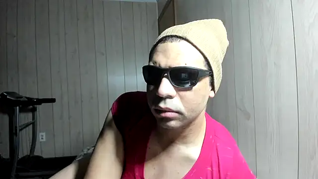 NaturalBeautyQueen webcam