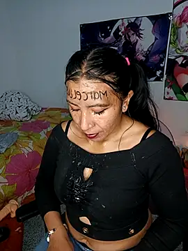 Esmeralda_546 webcam