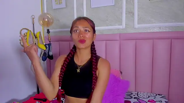 HoollyHendrix webcam