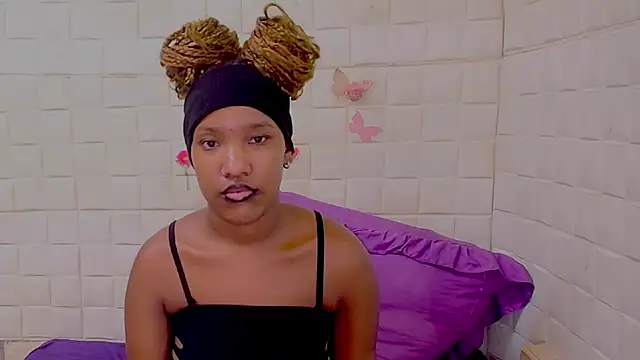 EroticSexyPrada webcam