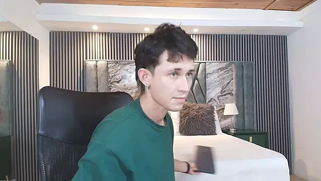 michael_blue - Michael_blue's free webcam - UK Sex Cams