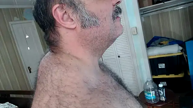 bullmusclejoe's live cam