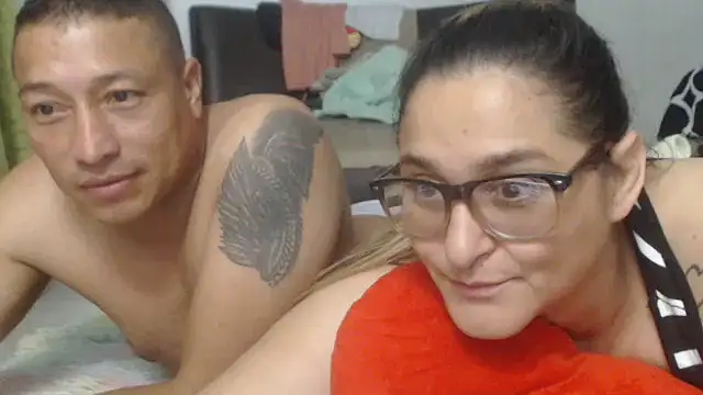 pareja_latina2214 webcam