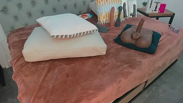 sabrina_shark_ webcam