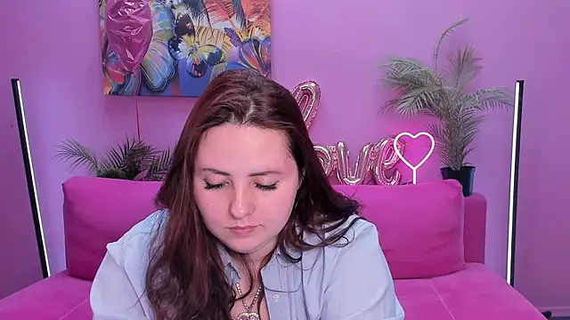 Hennessy_bunny webcam