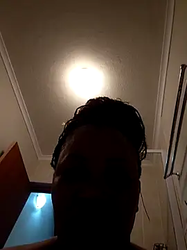 curvybigassqueen webcam