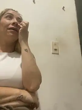 viktoria_davis_ webcam