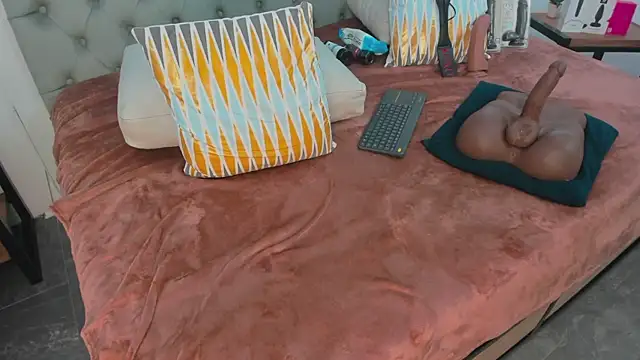 sabrina_shark_ webcam