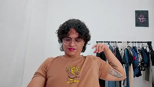 Diane_blossom webcam