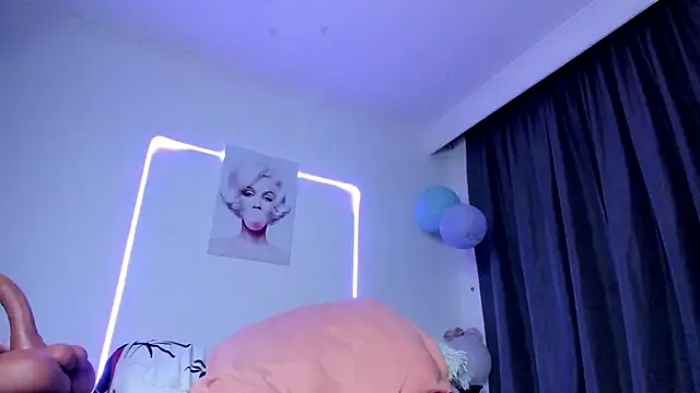 sweet_cinamon webcam