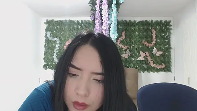 adara_cute_69 webcam