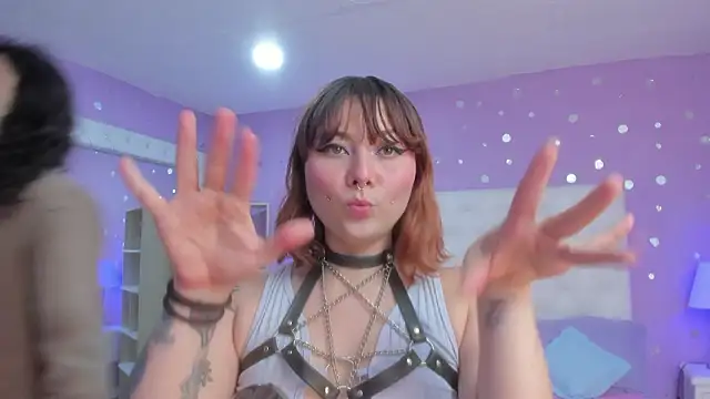 Goldentemptation_ webcam