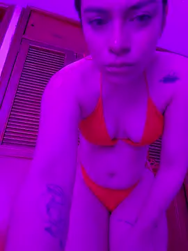 amaiasalvatore - AmaiaSalvatore's free webcam - UK Sex Cams