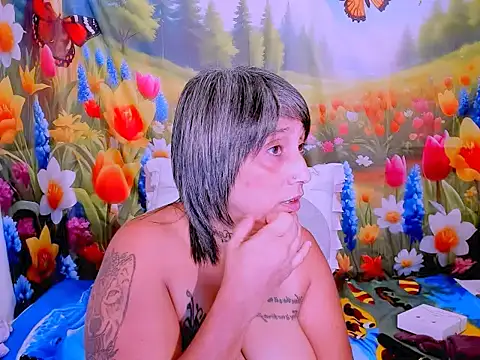 indianroxy webcam