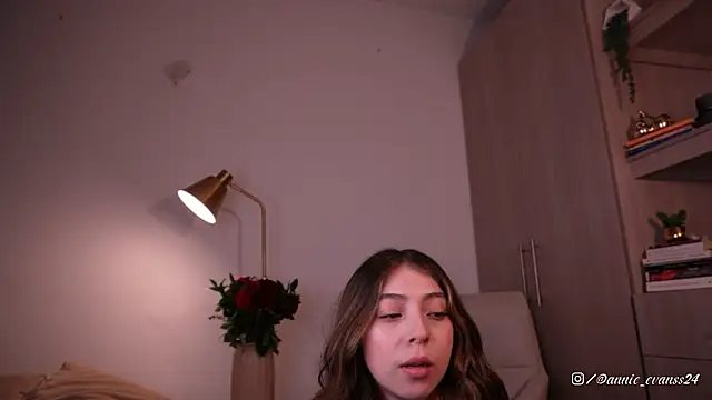 annie24_evans webcam