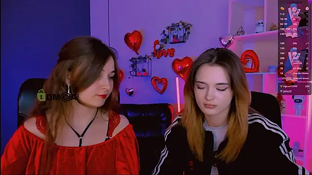 liana_kisses live sex cam