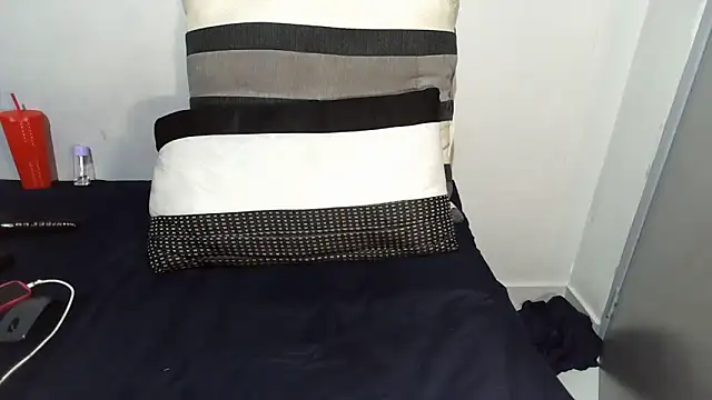 Dickcraverb30 webcam