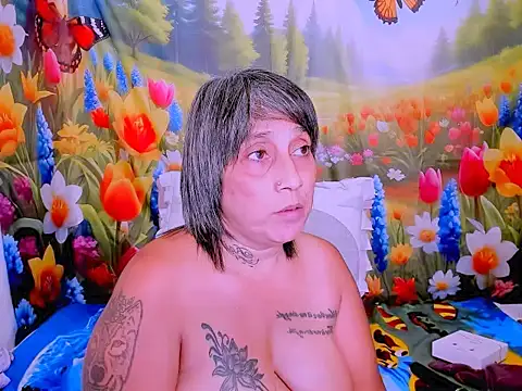 indianroxy webcam
