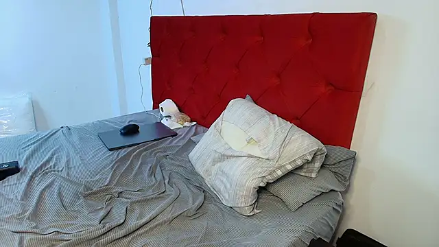 NicoDavisOfficial webcam