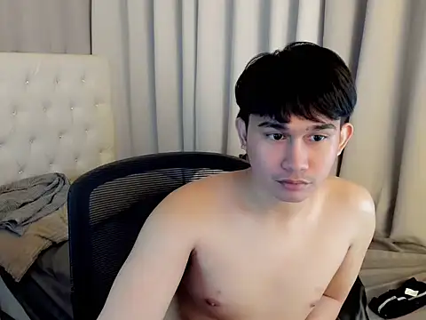 davincihugecock live sex cam